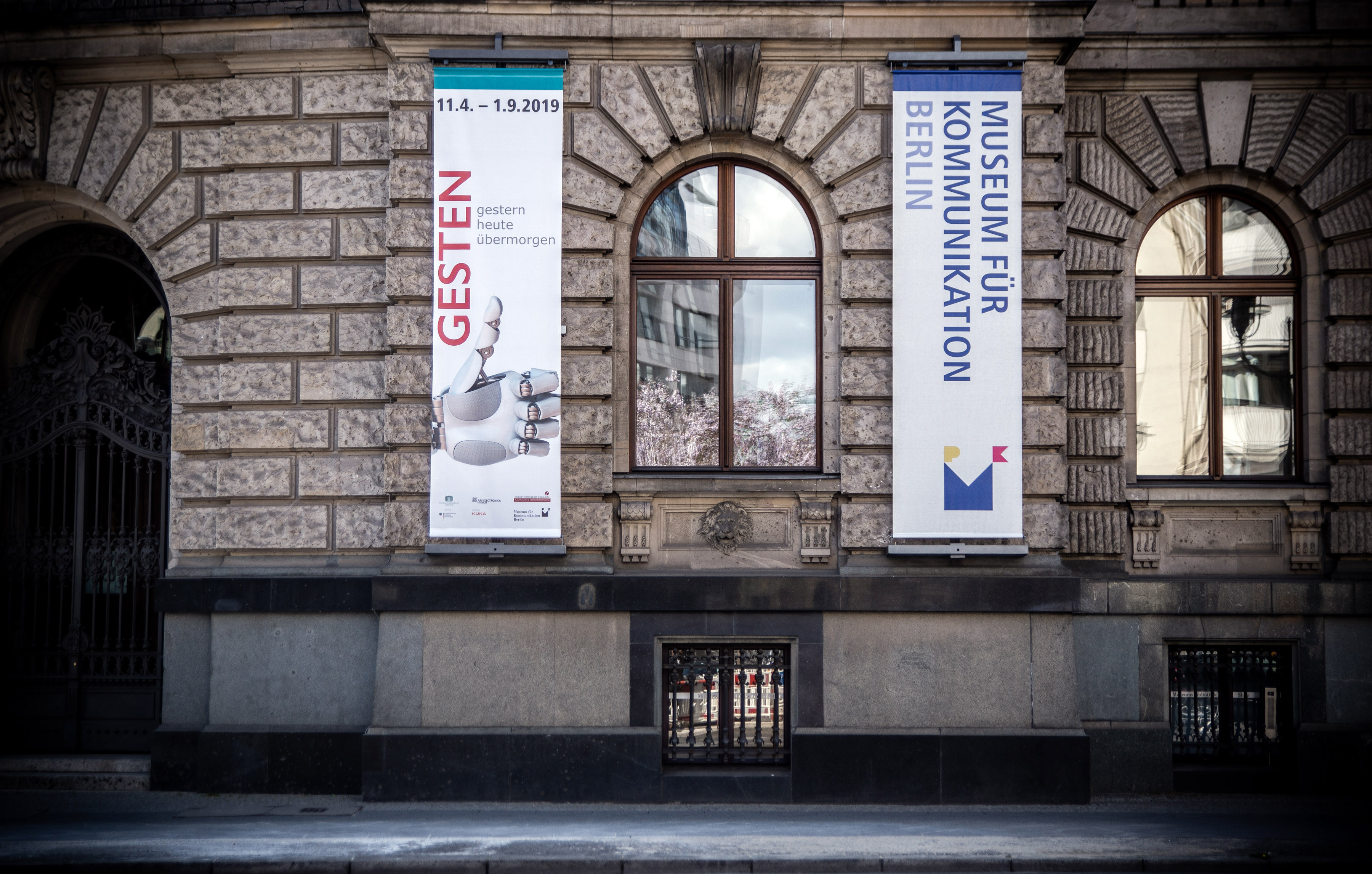 Gestenaustellung Museum fuer Kommunikation Berlin